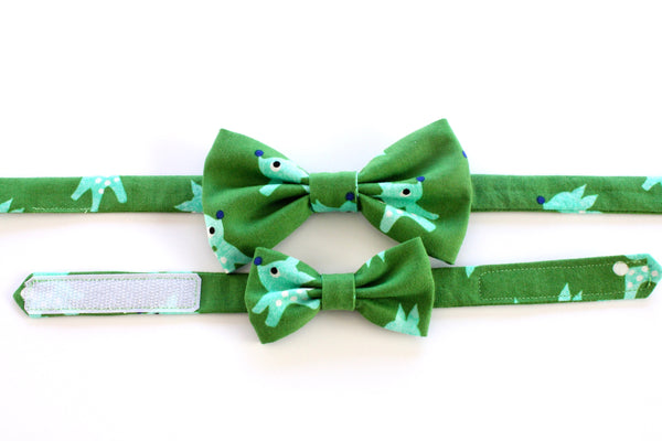 Green Reindeer Adult Bow Tie