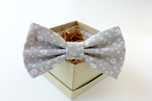 Grey Daisy Floral Bow Tie
