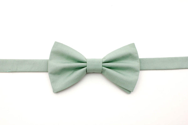 Light Sage Green Bow Tie